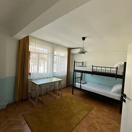 Koza Coffee & Chill Hotel