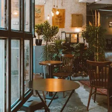 Koza Coffee & Chill Hotel